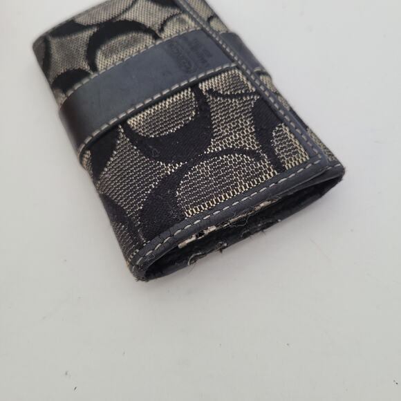 Damaged Coach Wallet Key Case Holder Black Canvas Leather Small - Picture 7 of 8